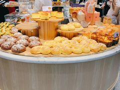 -万利隆·活力烘焙(人民路店)