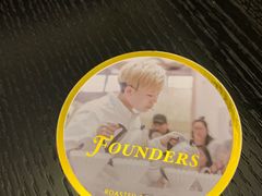 -UNI UNI(环亚凯瑟琳店)