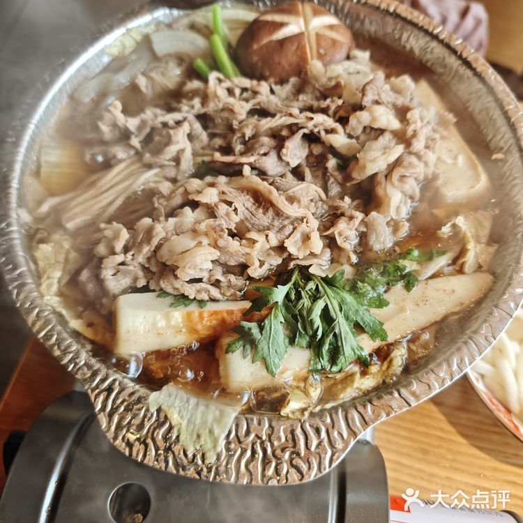 周末吃顿好的日料加上霸王茶姬新品，美美哒