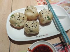 -小杨生煎(黄河路美食休闲街店)
