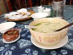 -桥香园云南过桥米线(金马碧鸡店)