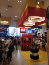 -乐高品牌旗舰店(人民广场店)