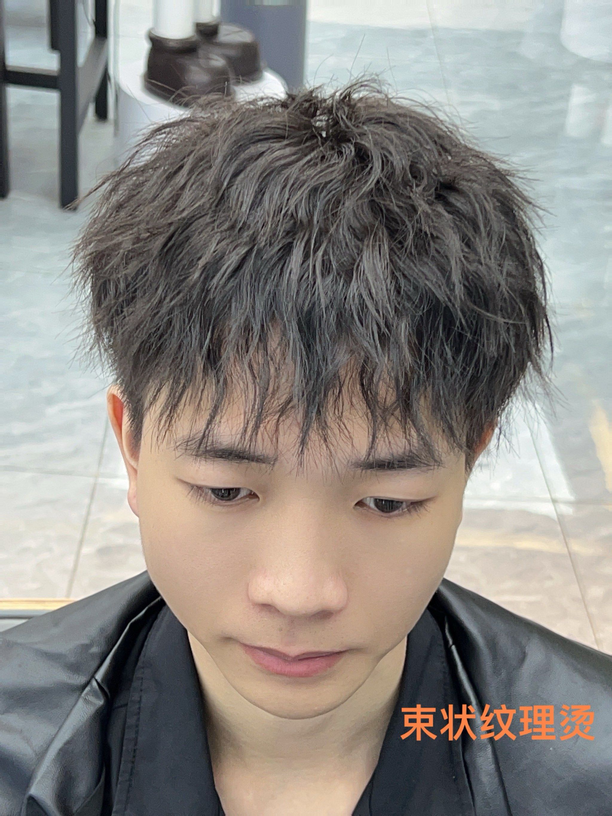 男士脸小的长方形发型图片