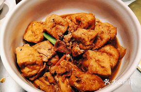 Xu's Braised Pork with Fried Tofu