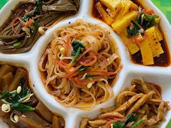 小吃五拼-令氏家外家周秦食府(高新店)