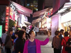 -八一好吃街·高品美食广场