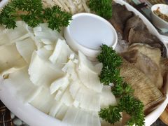 -慢丽江·云南野生菌土鸡锅(西山店)