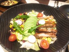 鸡肉牛油果藜麦沙拉（5月上新）-西堤牛排(合肥之心城店)