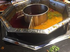 -陆派巴倒烫火锅(城东店)
