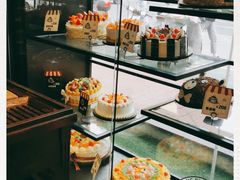 面包甜点陈列柜-红跑车蛋糕世界(网巾市店)