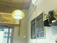 -蜗牛小馆醉乡民谣云南菜(惠新西里店)