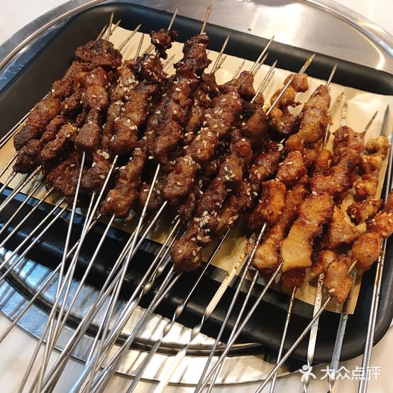 胡同巷东北烧烤(东湖西路店)