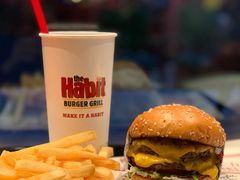 -The Habit Burger Grill 哈比特汉堡(复兴soho店)