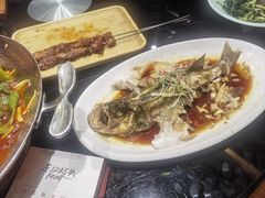 -东口码头·烧鸽子·鱼头泡饼·地方菜(金鹰悦城店)