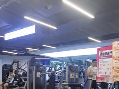 -超鹿运动(达信大厦店)