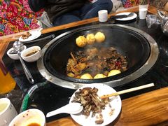 -山妹子铁锅炖