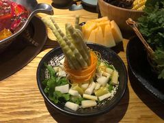 -湊湊火锅·茶憩(新中关购物中心店)