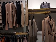 -Max Mara(王府井奥莱·香江小镇店)