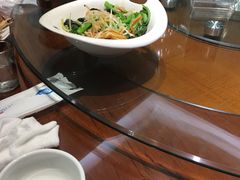 -小鱼儿海鲜港(新村十区店)