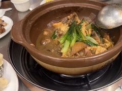 -胡须佬鸡煲四季火锅店(石厦西村直营店)