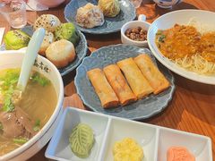 银鱼春卷-鑫震源·苏式大虾生煎(山塘街店)