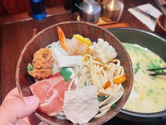 -银米·云南传统过桥米线(双廊黑金冠店)