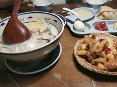 -雀舞云南菜(天津天河城购物中心店)