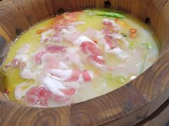 -鱼遇木桶斑鱼火锅(塔湾店)