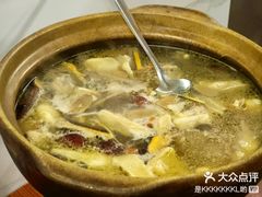 -威邵鸡煲(西华路总店)