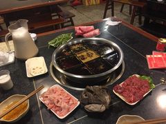 -邓莽子老火锅(中兴路总店)
