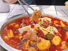 -晓彭肥肠鸡·泡椒鸡火锅(水木天地店)