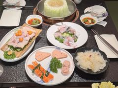 -得意咚瓜·顺德鱼生·冬瓜火锅(深圳首店)