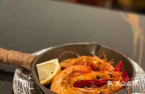 Spanish Garlic-Spiced Oil-Soaked Shrimp