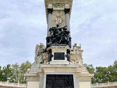 -阿方索十二世纪念碑