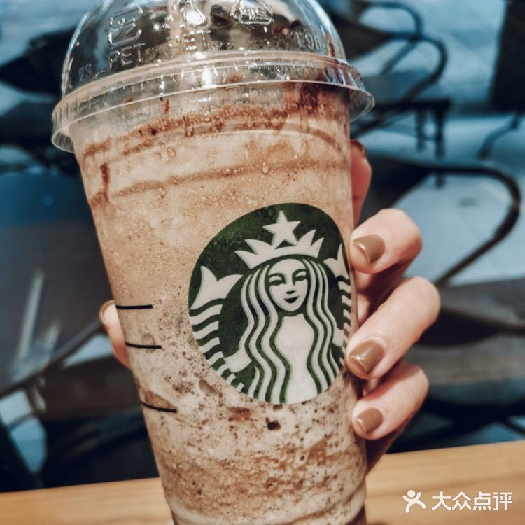 宝藏奶茶🍧星巴克的摩卡可可碎片星冰乐太好喝了吧😭