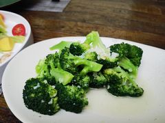 -喜洲吧·江畔老船厂·庭院餐厅(喜临院店)