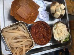 -周幺妹重庆老火锅(银泰城总店)