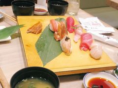 吞拿鱼刺身-梅丘·寿司の美登利(银座店)