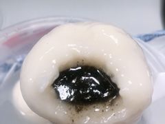 黑芝麻汤团-七宝老街汤团(上海世纪汇广场店)