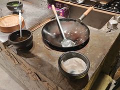 -郑记·古法黑砂锅串串(龙泉店)