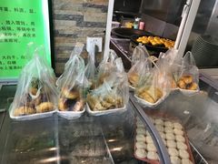 -老新隆牛肉锅贴(新街口店)