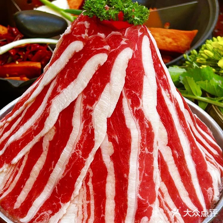 这才是杭州火锅该有的样子‼️把春天吃进嘴巴里......