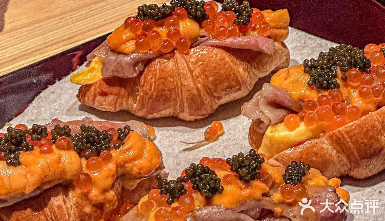 为和牛海胆可颂而来‼️不愧是日料天花板🔥