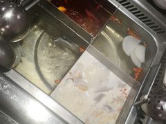 猪肚鸡锅底-海底捞火锅(连城广场店)