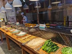 自助取餐区-茅庐川菜