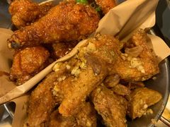 炸鸡一半一半-富乐满韩国正宗炸鸡韩国料理(虹泉路店)