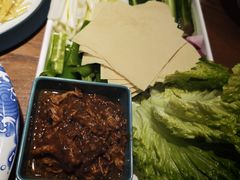 -雪乡阁东北农家菜(颛桥约好休闲街店)
