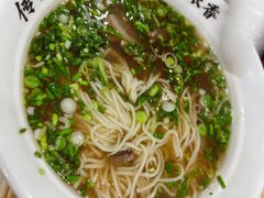 -牛一嘴·兰州牛肉面·大盘鸡(财富中心店)