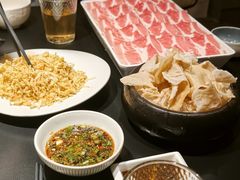 -鲜入唯煮·港式海鲜牛肉火锅(金宝街店)