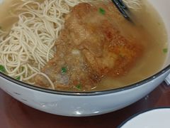 -百年老字号·观振兴蟹黄面·三虾面·苏式面(观前街富仁坊巷店)